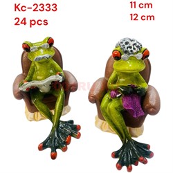 Фигурка Лягушка в кресле (2333) из керамики 12 см - фото 228945