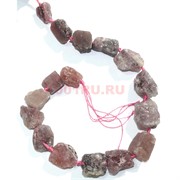 Нитка бусин 44 см из сахарного турмалина 15 камней